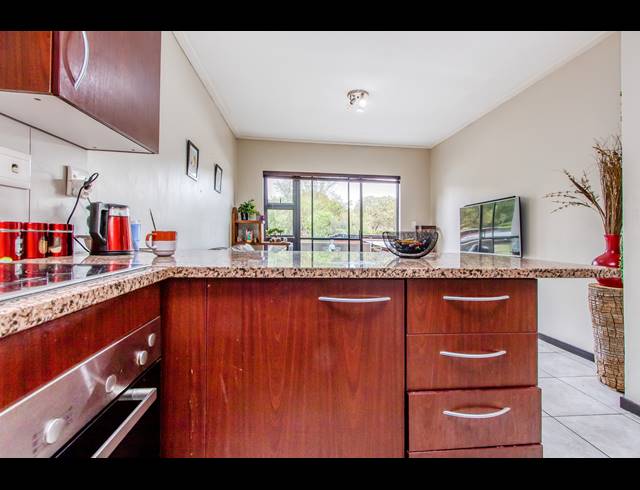 1 BEDROOM APARTMENT FOR SALE IN JACKAL CREEK GOLF ESTATE